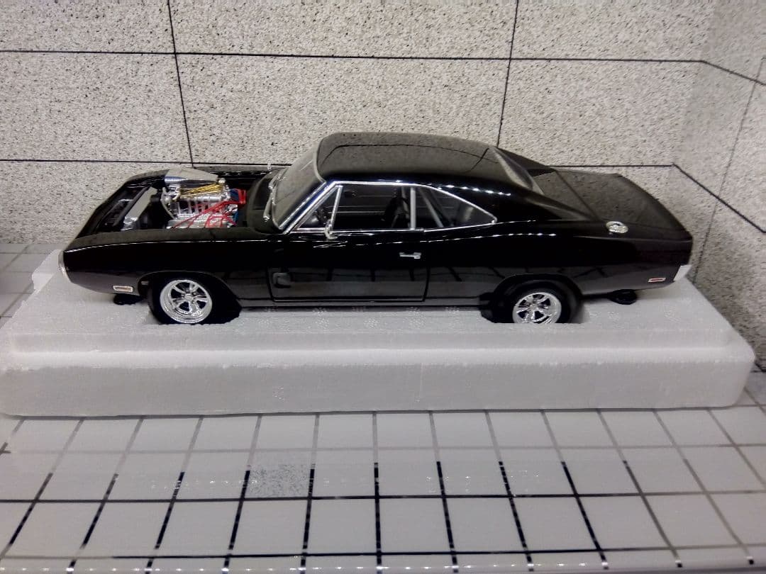 1/18 Hot Weels (エリート)1970 Dodge Charger
