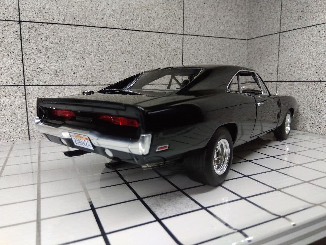 1/18 Hot Weels (エリート)1970 Dodge Charger