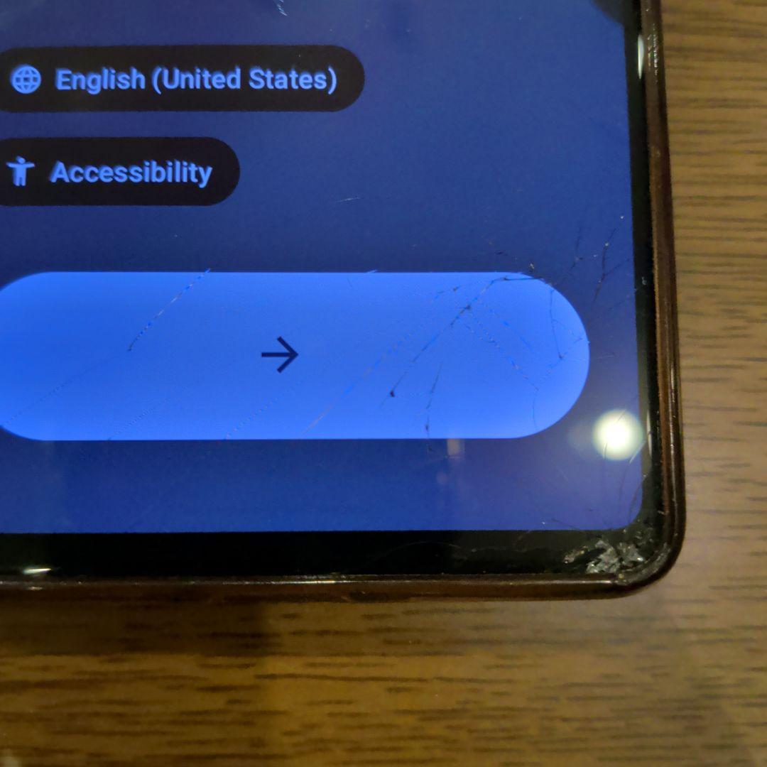 Google Pixel 7 本体 黒 画面にひびあり