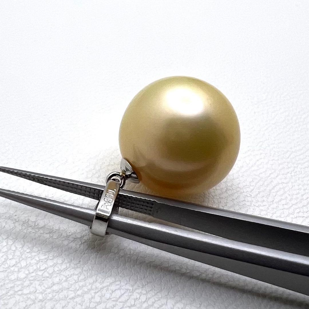 プラチナpt900 ペンダントトップ　南洋白蝶真珠　ゴールデンパール　14.2㎜