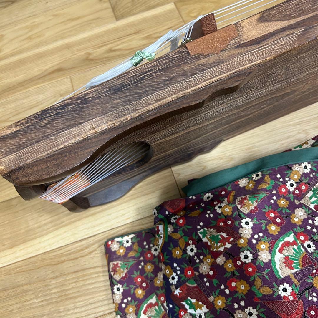 直接お渡し限定価格　琴　13弦 猫足、琴爪、琴柱、袋付き