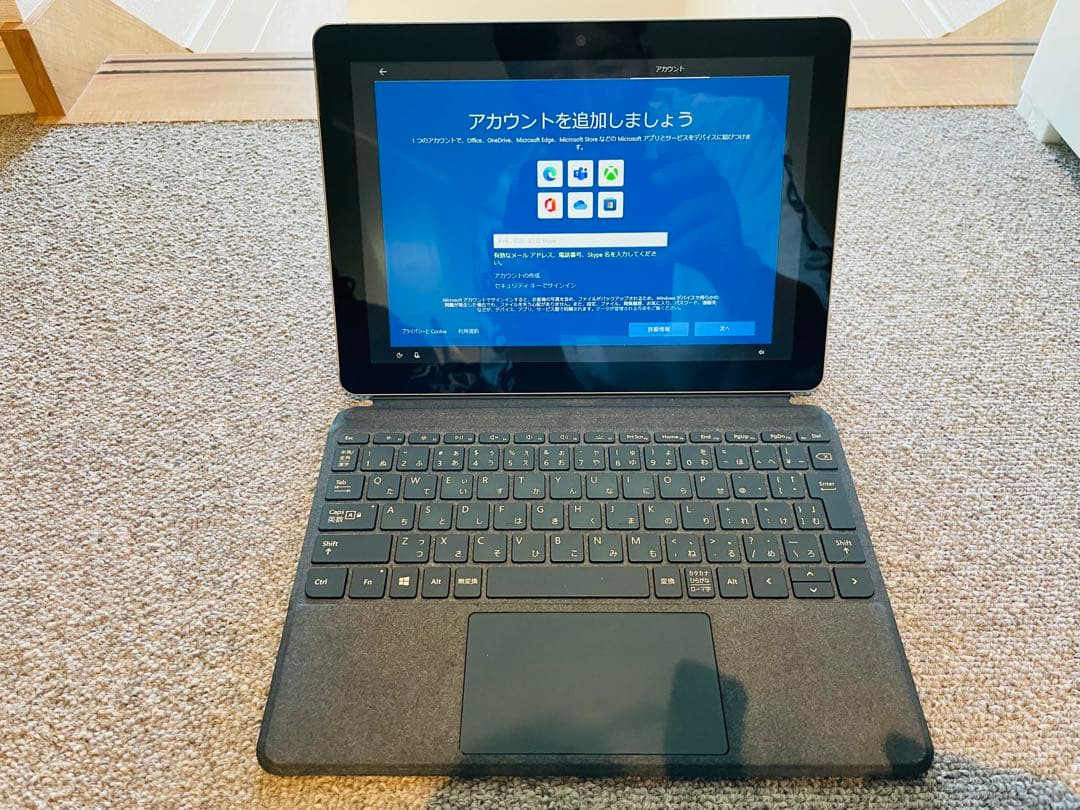 Microsoft☆SurfaceGo本体と付属品♪格安おまけ付き♪64GB