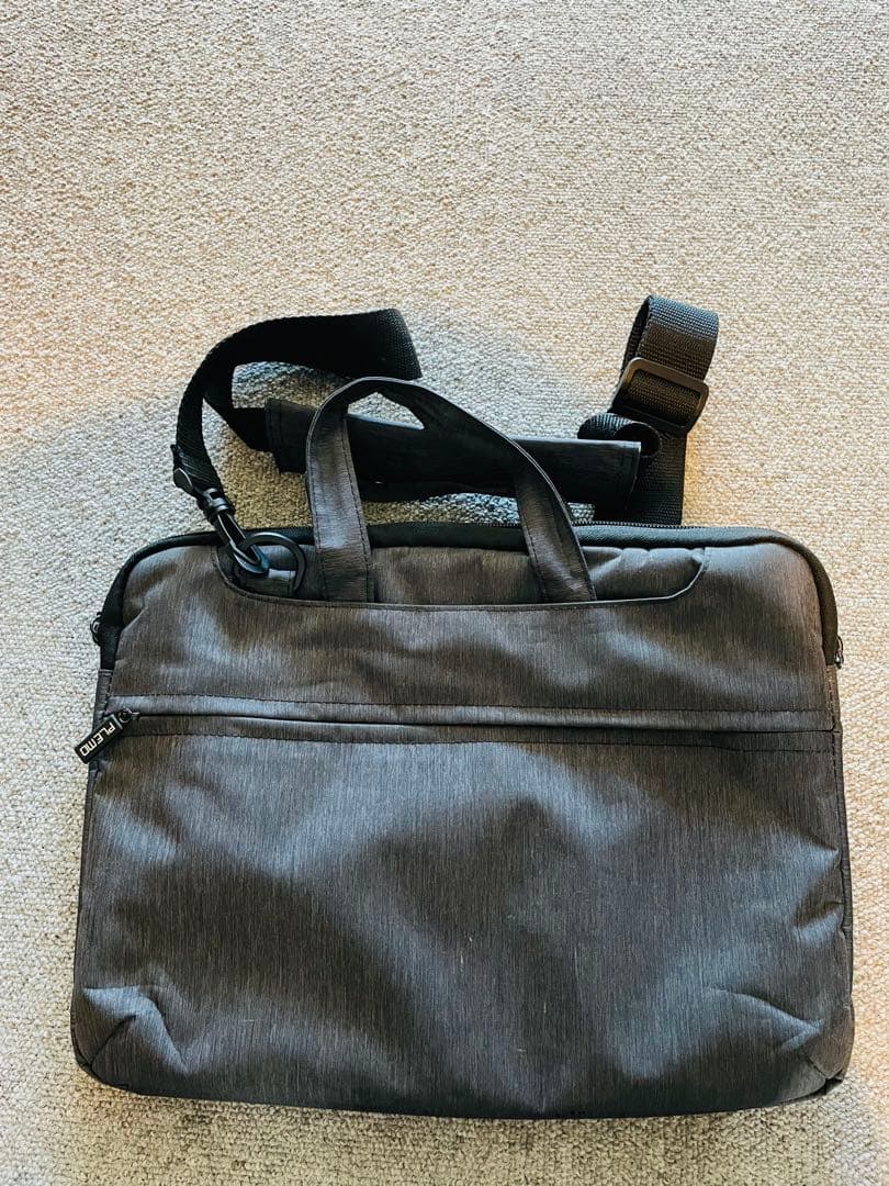 Microsoft☆SurfaceGo本体と付属品♪格安おまけ付き♪64GB