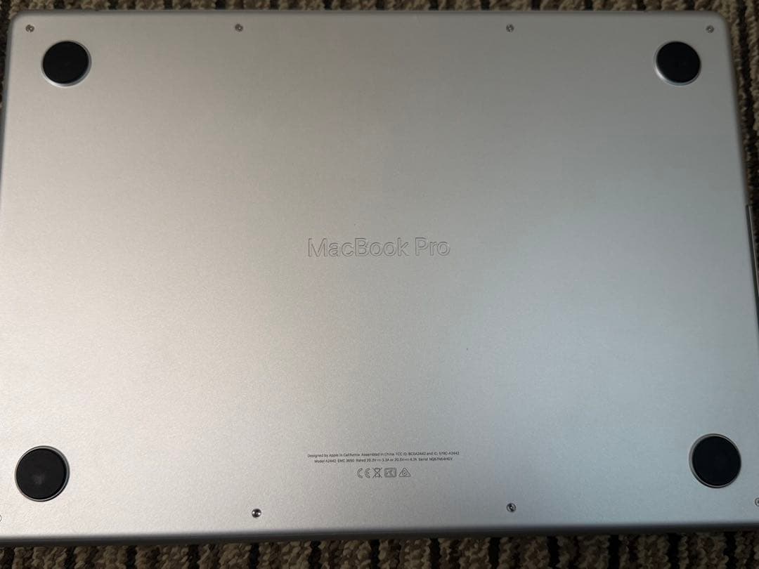 【美品】MacBook Pro 14インチ M1 16GBメモリ 512GB