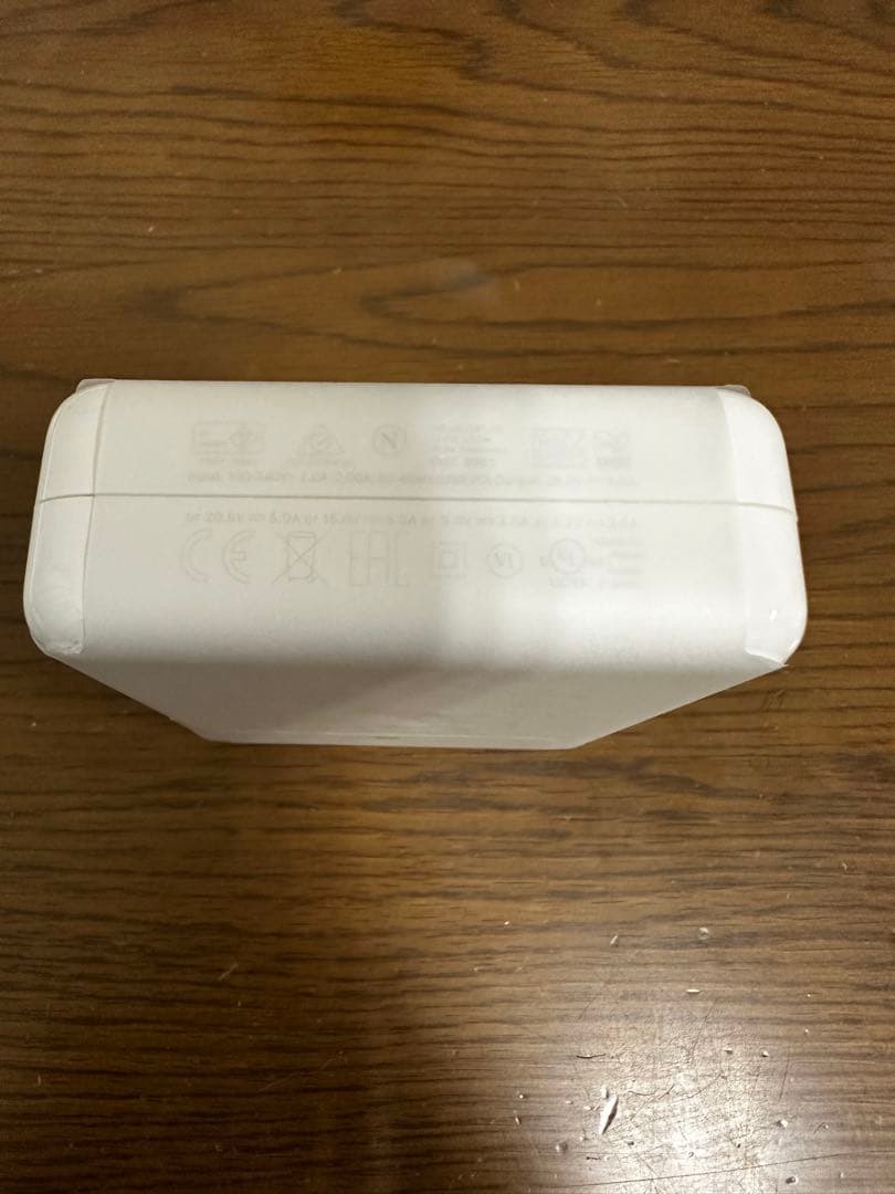 Apple 140W USB-C電源アダプタ【純正品】