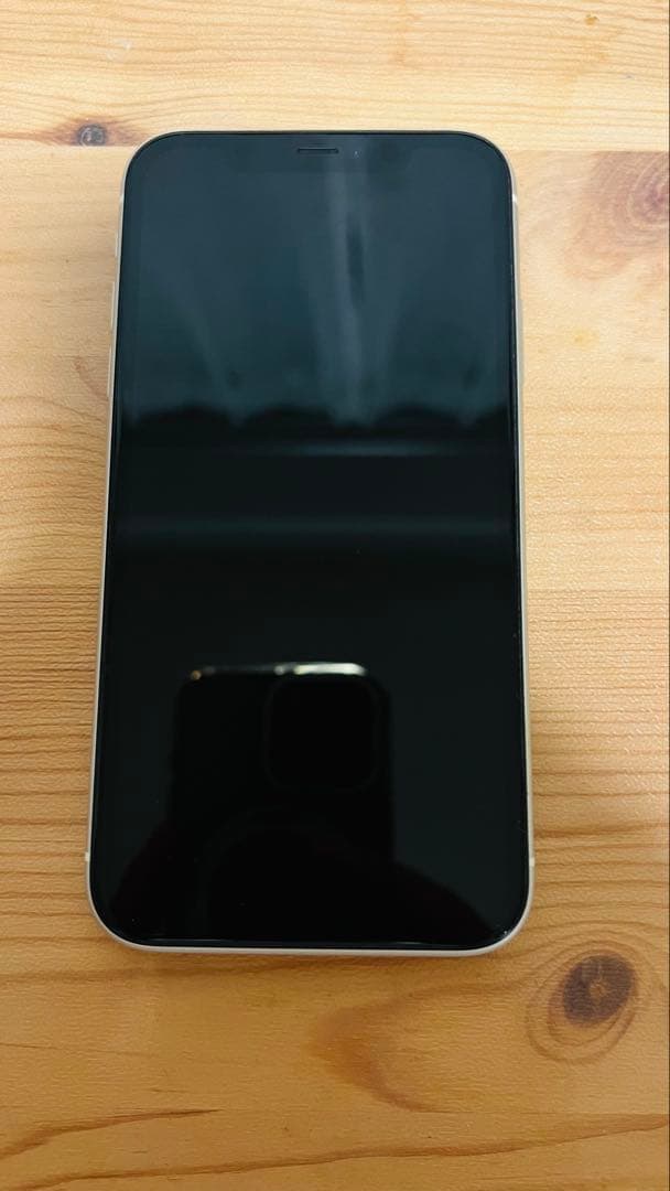 iPhone11 ホワイト　本体