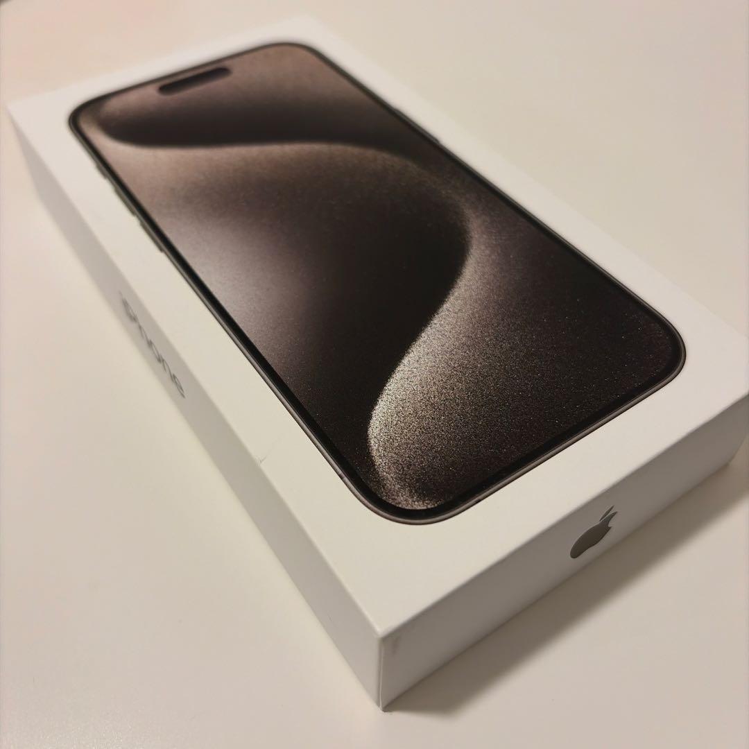 iPhone15Pro ナチュラルチタニウム　128GB