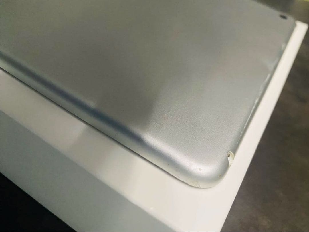 iPad Air 2（モデル A1566）