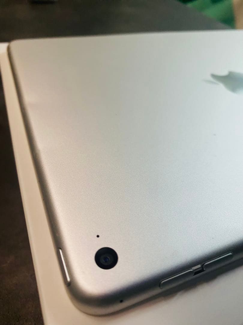 iPad Air 2（モデル A1566）