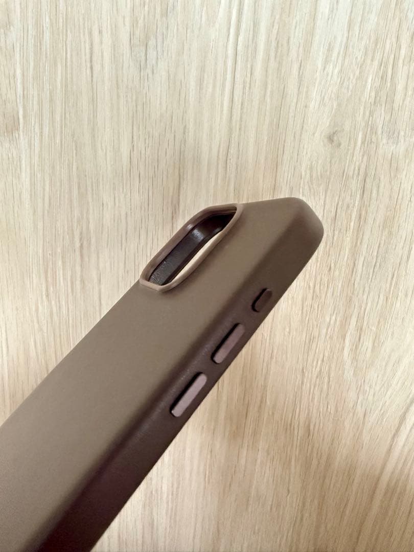 elago MagSafe対応 iPhone16proケース