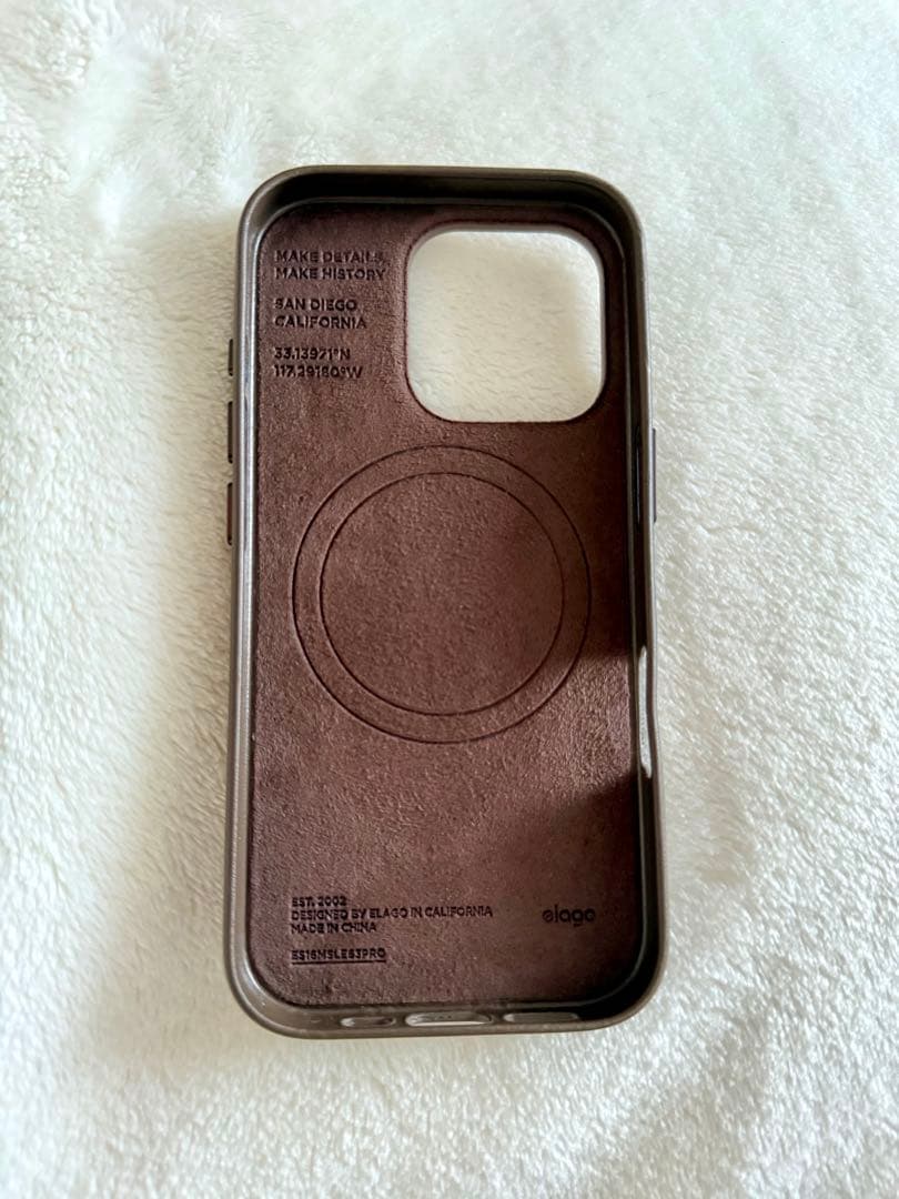 elago MagSafe対応 iPhone16proケース