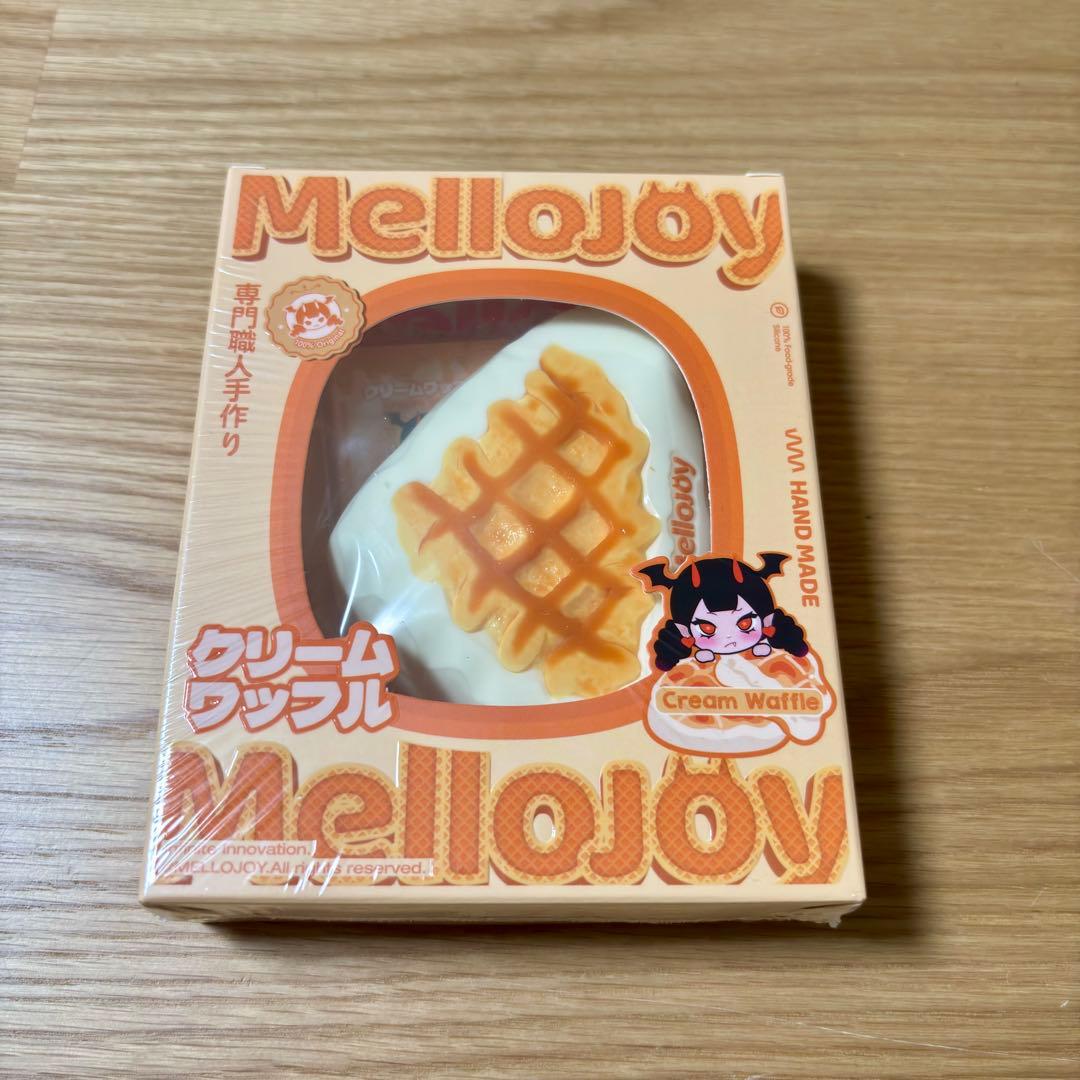 メロジョイ　ぱんぱんパンケーキ　クリームワッフル　mellojoy スクイーズ