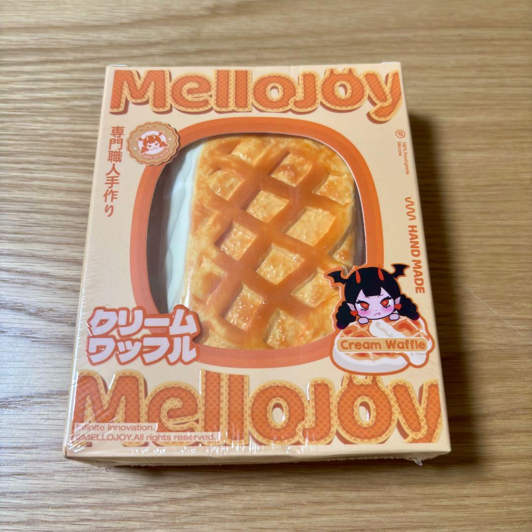 メロジョイ　ぱんぱんパンケーキ　クリームワッフル　mellojoy スクイーズ