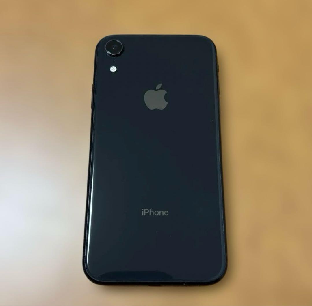 iPhone XR 64GB ブラック　ライトニングケーブル付き