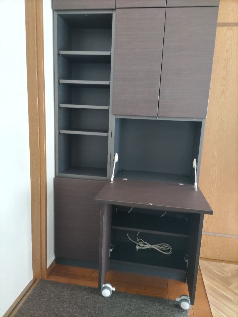 ケユカ　収納キャビネット　シェルフ　テーブル付き A（Bとセットで販売してます）