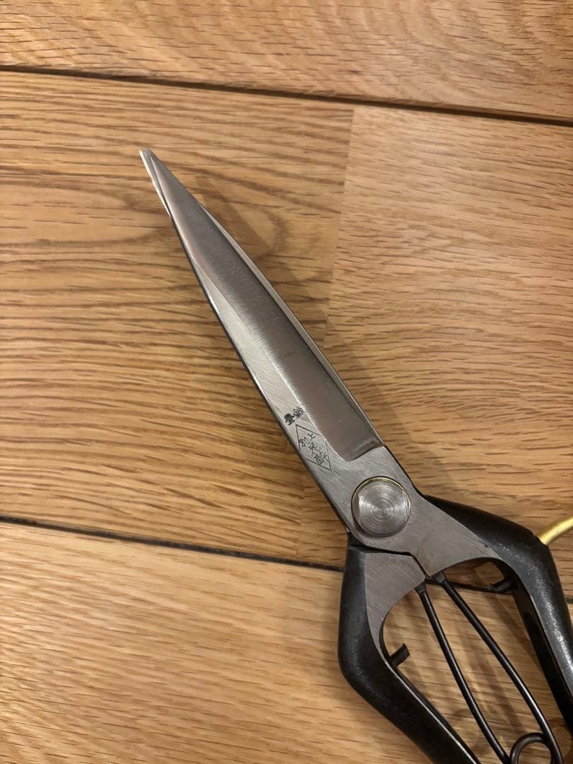 フ*ン様 葉刈り鋏ガード付き