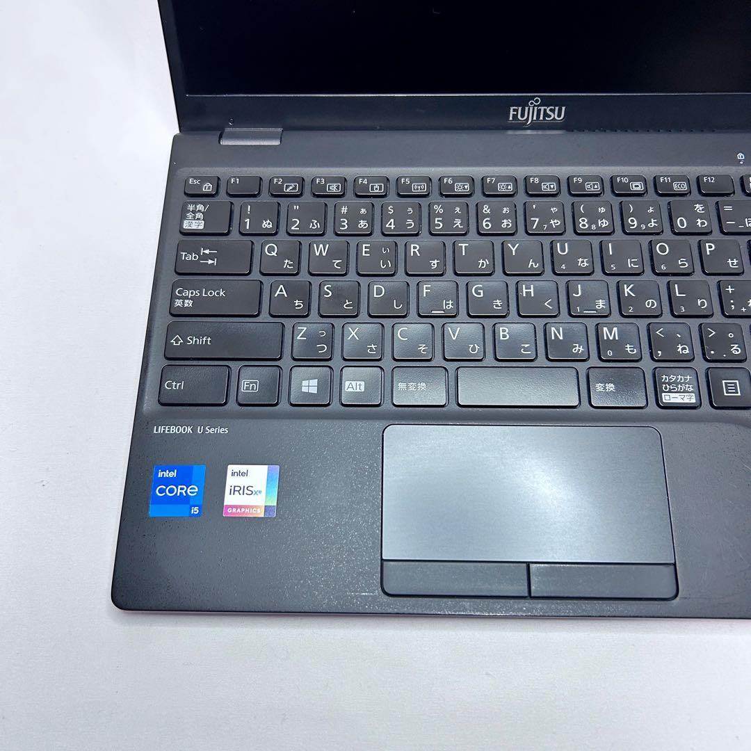 【レア赤×超軽量715g】第11世代i5｜LIFEBOOK｜高速SSD｜2021