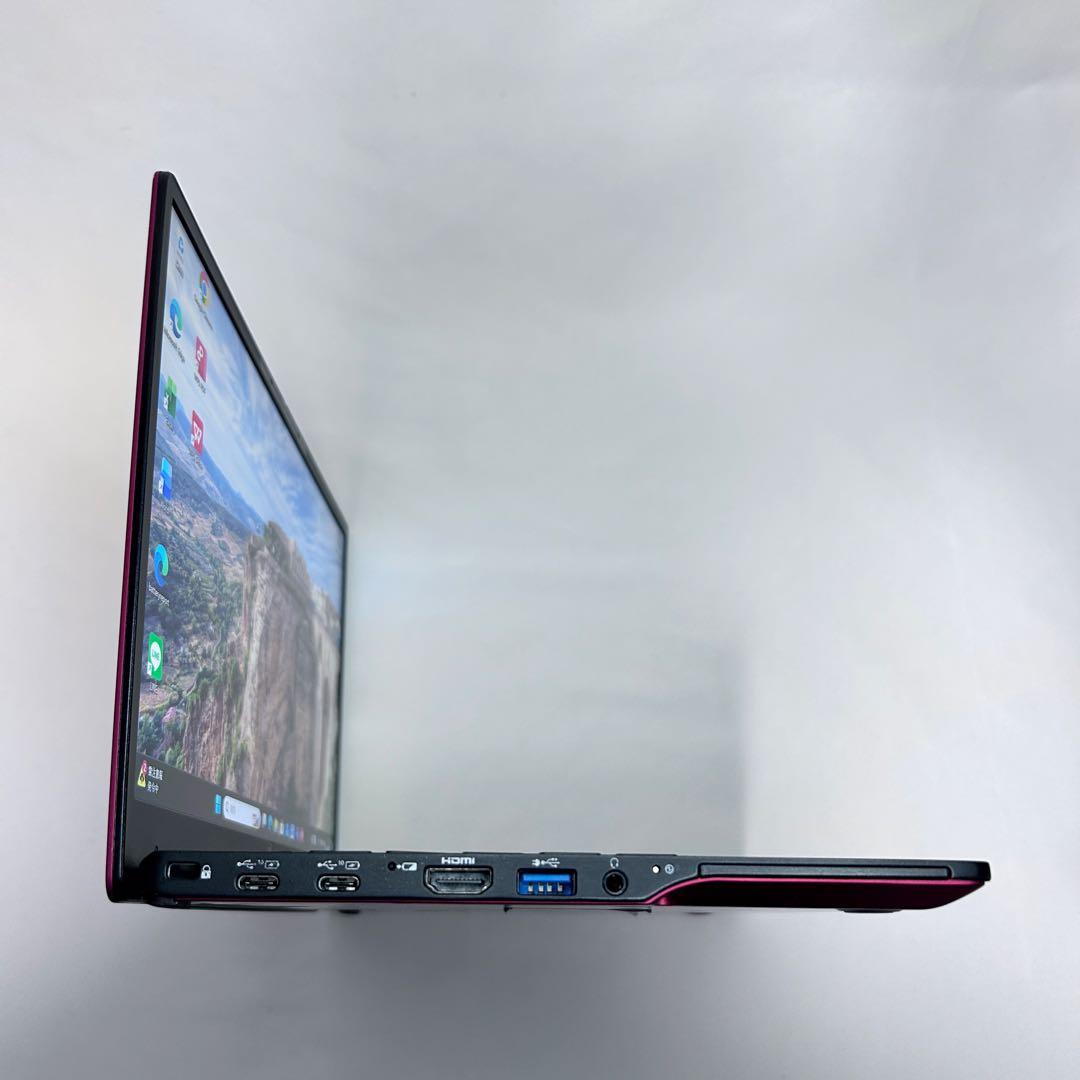 【レア赤×超軽量715g】第11世代i5｜LIFEBOOK｜高速SSD｜2021