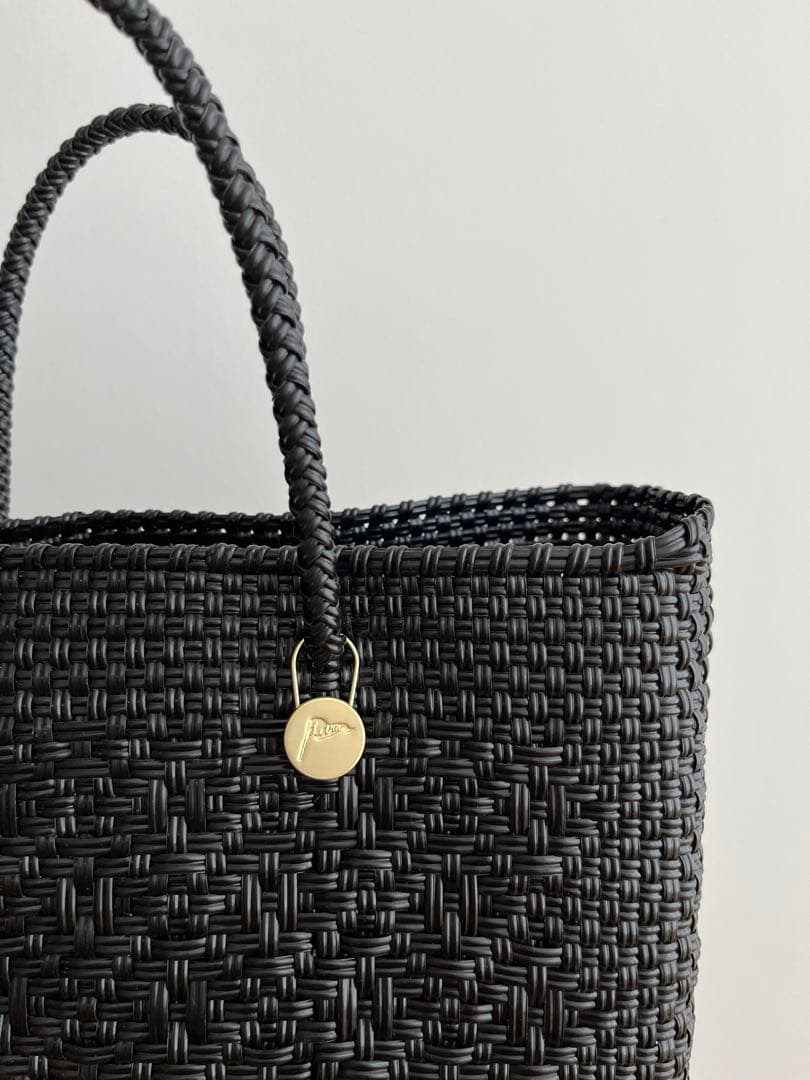 メルカドバック　ロンボ　ブラック　エキストラスモール