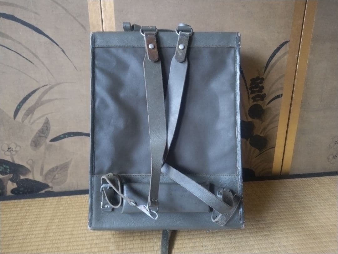 美品1970年代スイス軍リュック　ミリタリーファッション　アウトドア