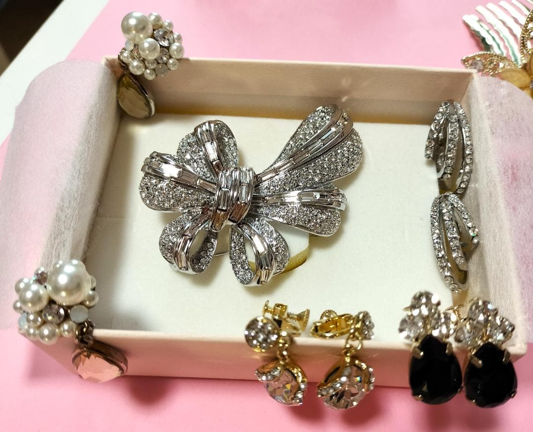 本日限定価格　大量まとめ売り　５５点　アクセサリー　ゴールド　パール　モネ　指輪