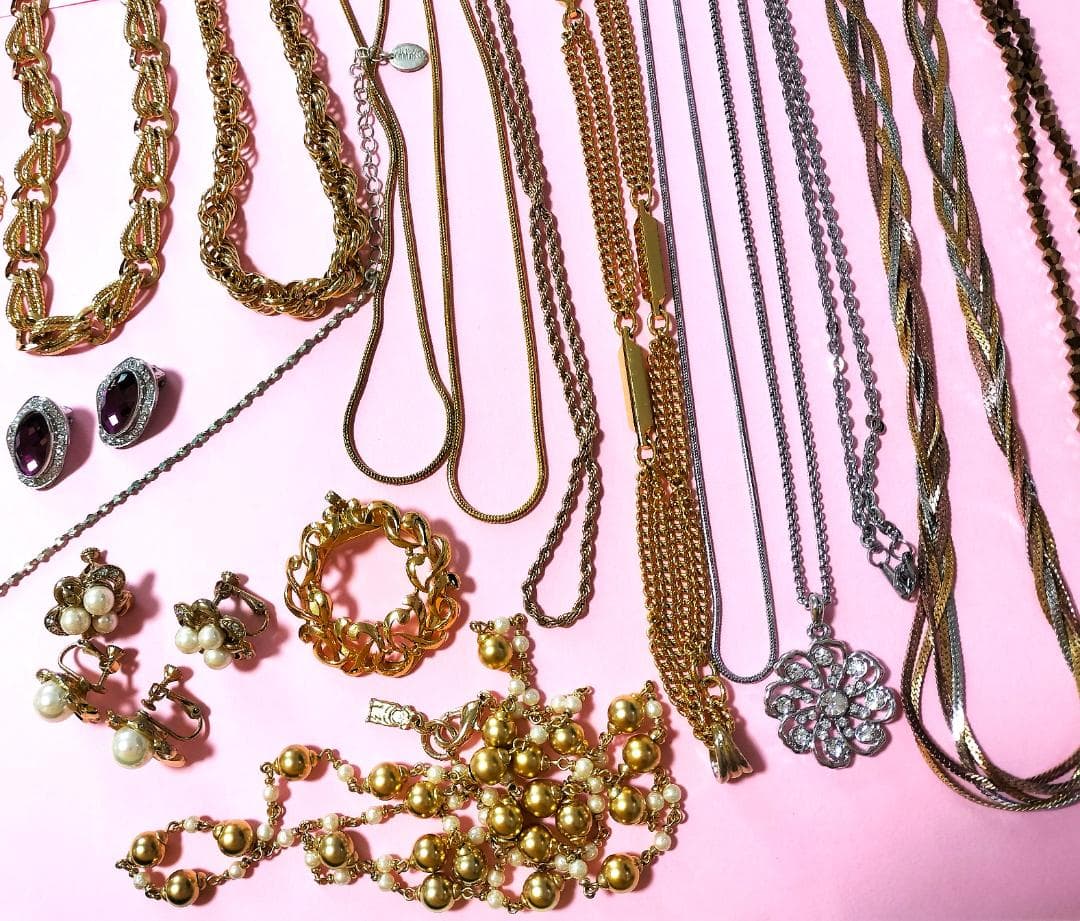 本日限定価格　大量まとめ売り　５５点　アクセサリー　ゴールド　パール　モネ　指輪