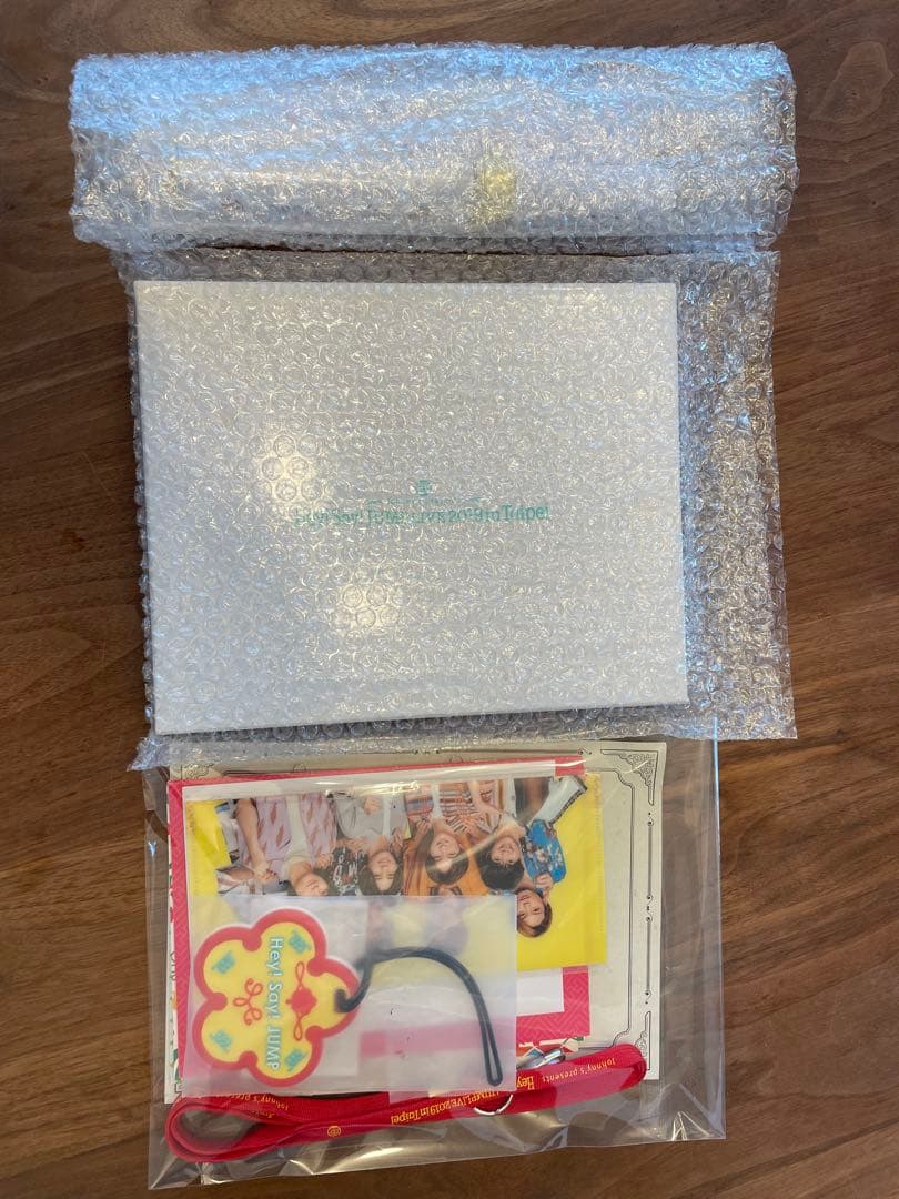 【値下げしました】Hey!Say!JUMP LIVEグッズ