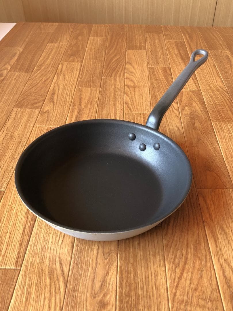平和アルミ２６ｃｍフッ素加工済みフライパンpro gourmet業務用