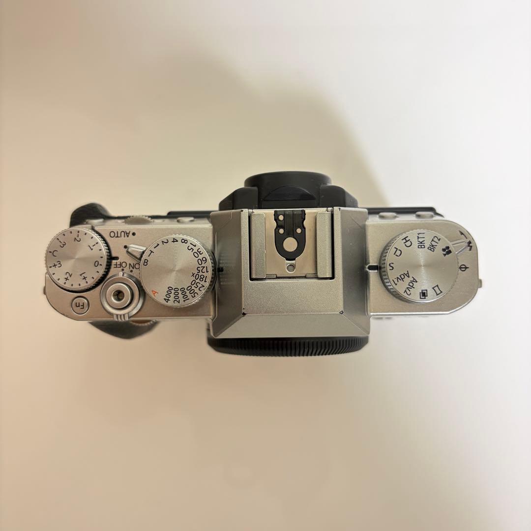 T*y様 Fujifilm X-T30 ミラーレスカメラ 本体 シルバー