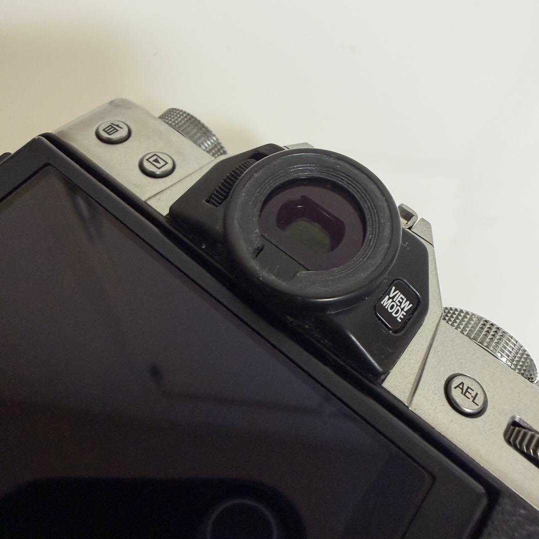 T*y様 Fujifilm X-T30 ミラーレスカメラ 本体 シルバー