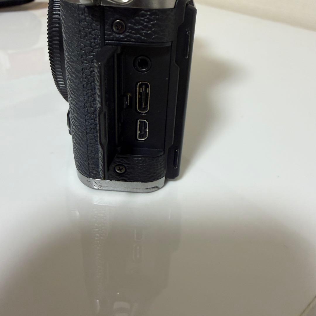 T*y様 Fujifilm X-T30 ミラーレスカメラ 本体 シルバー