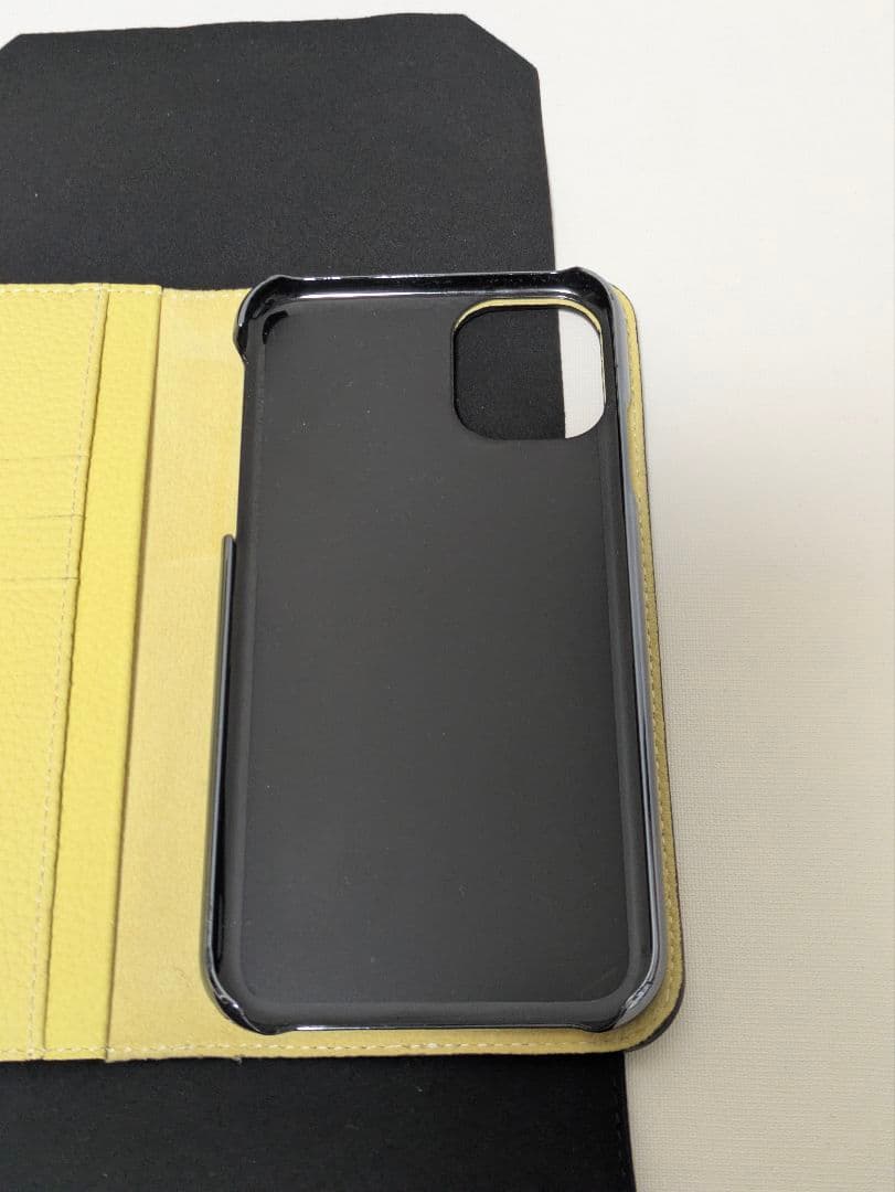 【美品】bonaventura iPhone11 ダイアリーケース 手帳型