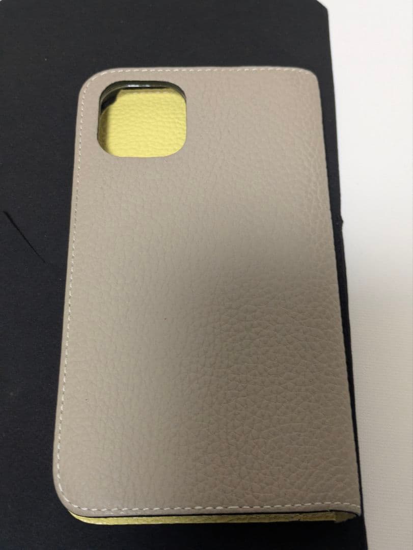【美品】bonaventura iPhone11 ダイアリーケース 手帳型