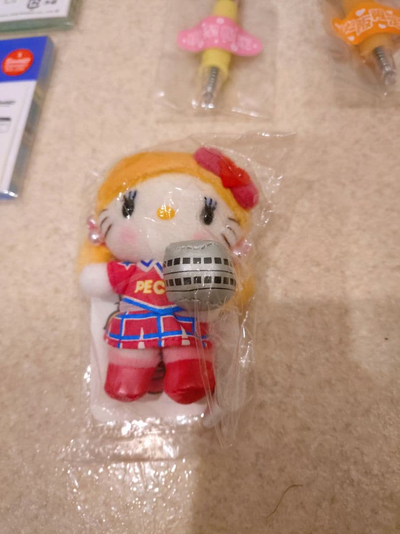 公*o様 ハローキティ　ご当地ストラップ他　ゴリエキティマスコット　60点