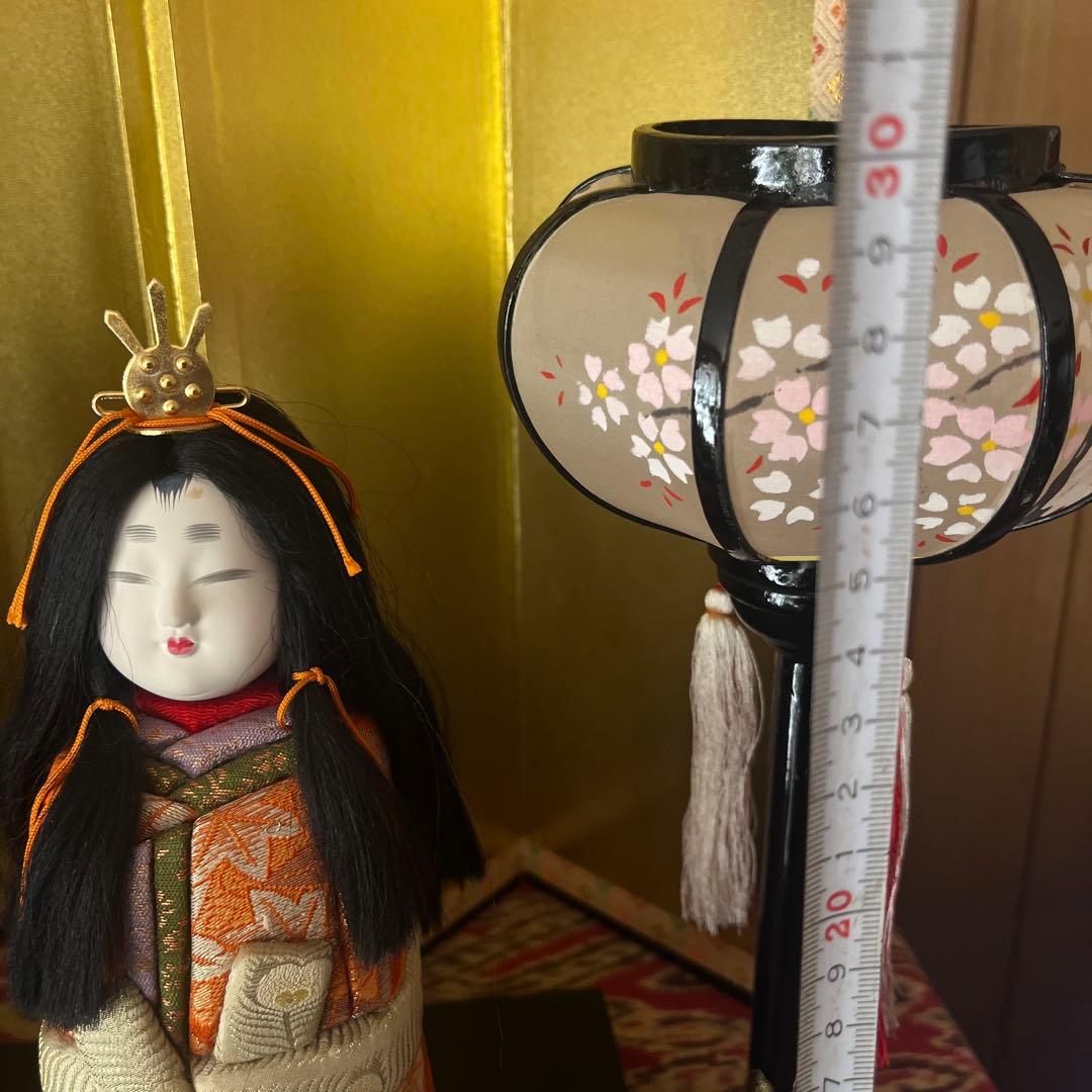 木目込人形 伝統的な衣装　ぼんぼり金屏風付き