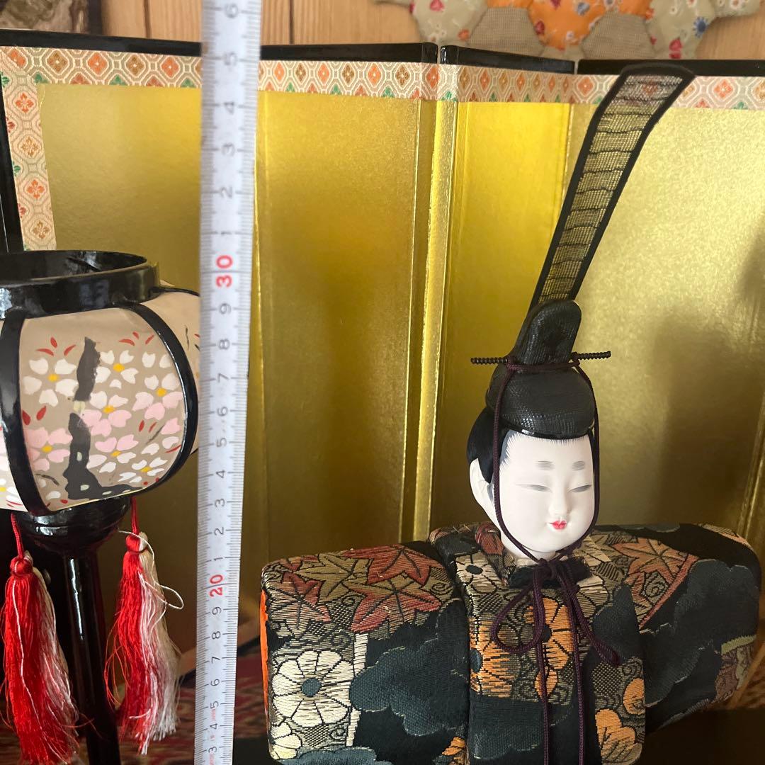 木目込人形 伝統的な衣装　ぼんぼり金屏風付き