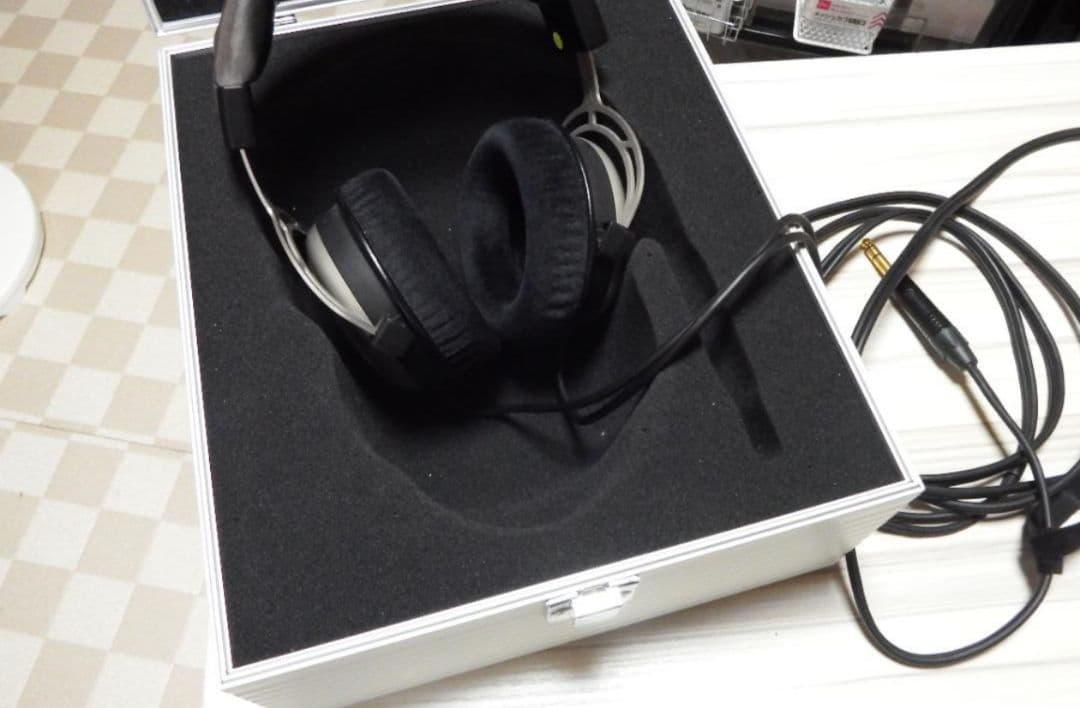 ヘッドホン beyerdynamic T1 1st