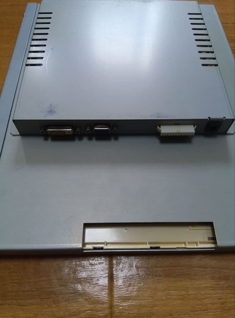 フォーチュントリニティ　ステーションモニター中古品