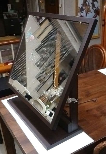 置き鏡　ドレッサー　アフロ　Ａｆｌｏｔ　ミラー角度調整可能　コンセント付　国産品