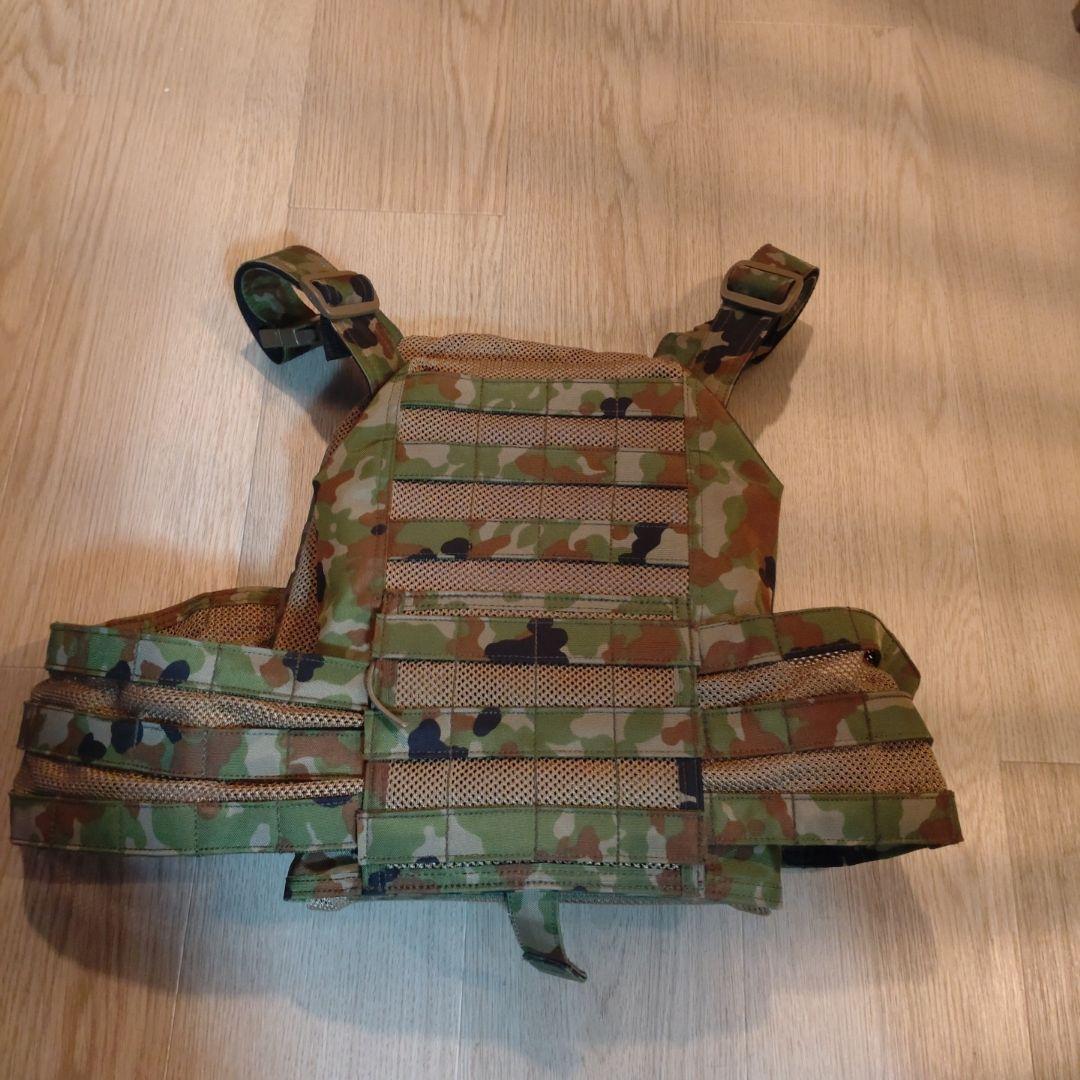 LABO R=EQUAL製　陸自迷彩プレートキャリア　メッシュ多用