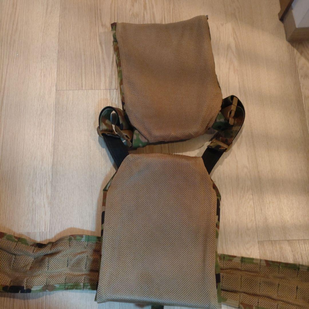 LABO R=EQUAL製　陸自迷彩プレートキャリア　メッシュ多用