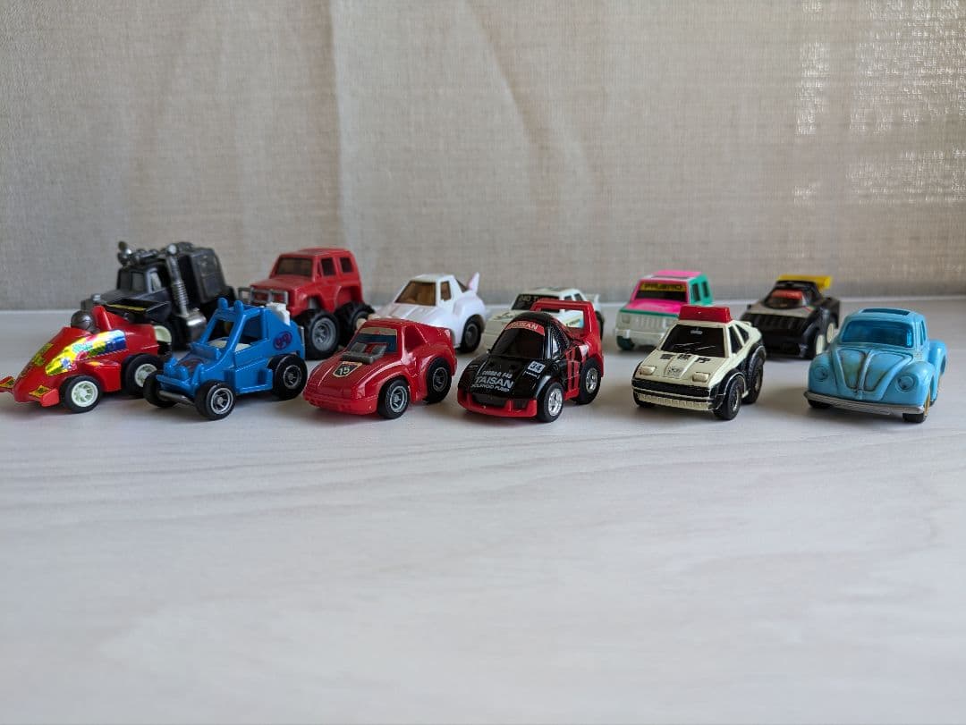 タカラ　チョロQ