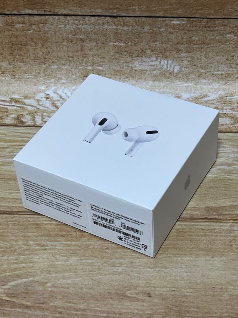 Apple純正 AirPods Pro 第 2 世代 充電ケースと左イヤホン