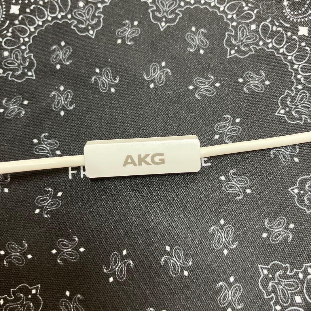 【月曜まで】AKG K545 ヘッドホン ホワイト 有線モデル