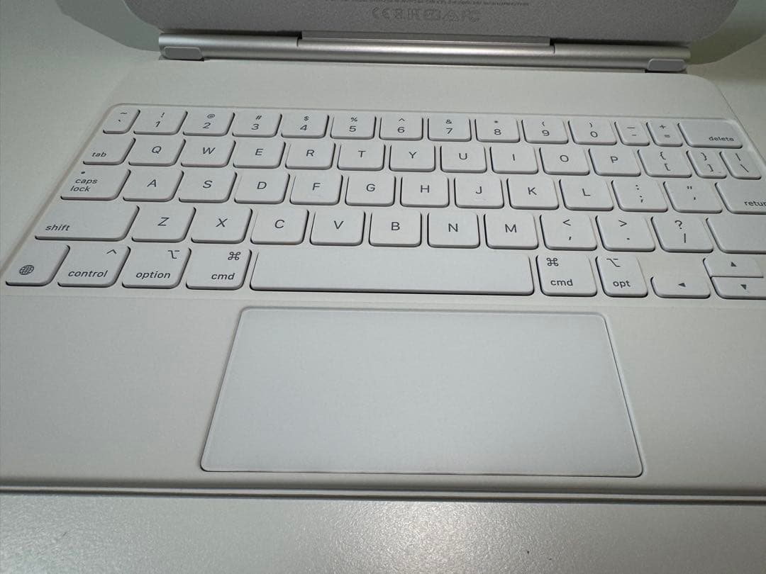 11インチiPad Magic Keyboard 英語（US) ホワイト 箱付