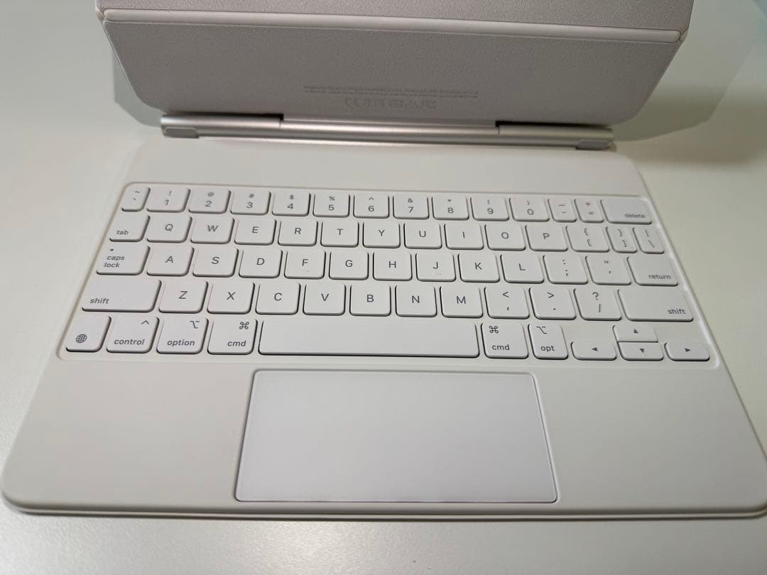 11インチiPad Magic Keyboard 英語（US) ホワイト 箱付