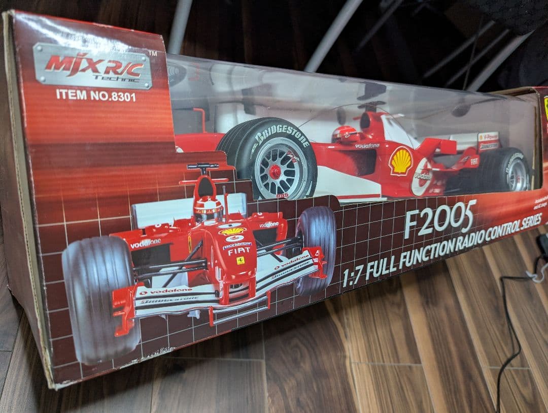 週末Sale シュー◯ッ◯ フェラーリF2005 １/７ 新品未開封動作未確認