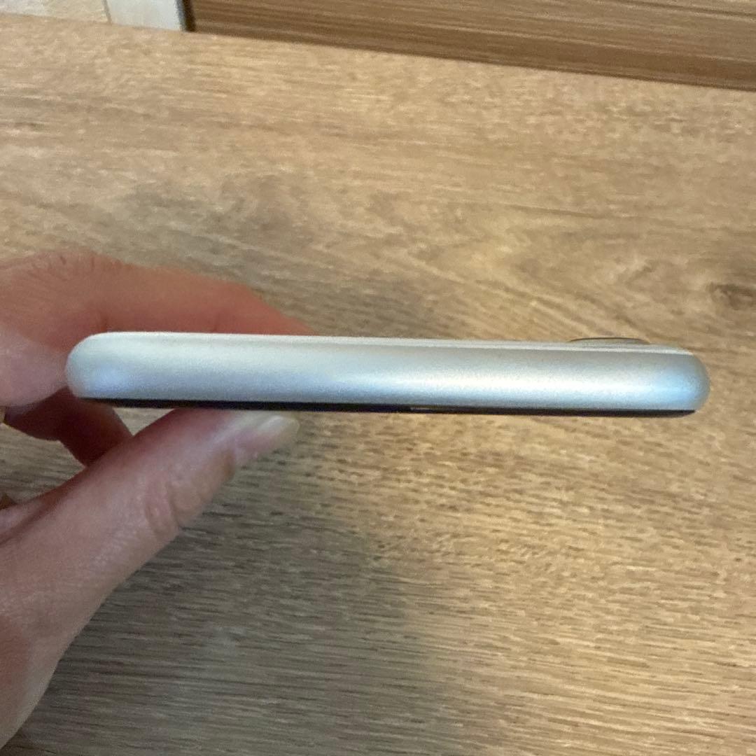 iPhone SE (第2世代) ホワイト 64GB 本体