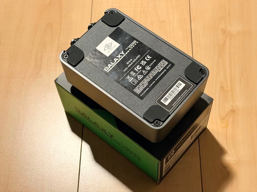 ギター UAFX Galaxy 74 Tape Echo & Reverb