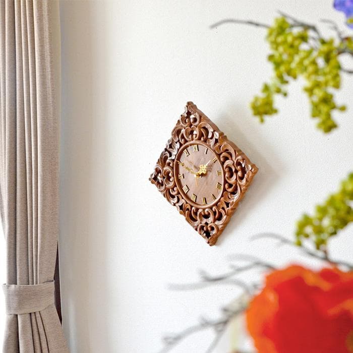 訳あり アジアン雑貨 アジアン掛時計 木製 手彫り チークウッド アラベスク